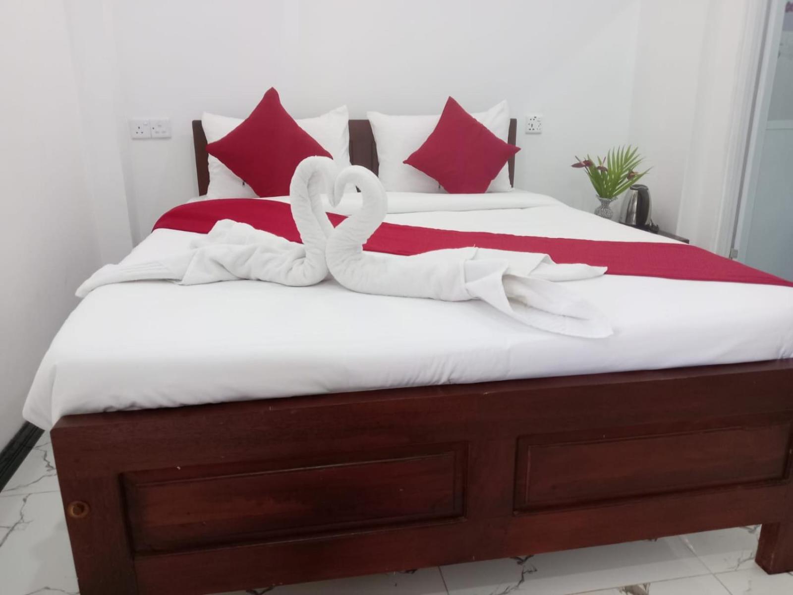 Nine Arch Corner Apartment Ella Bagian luar foto